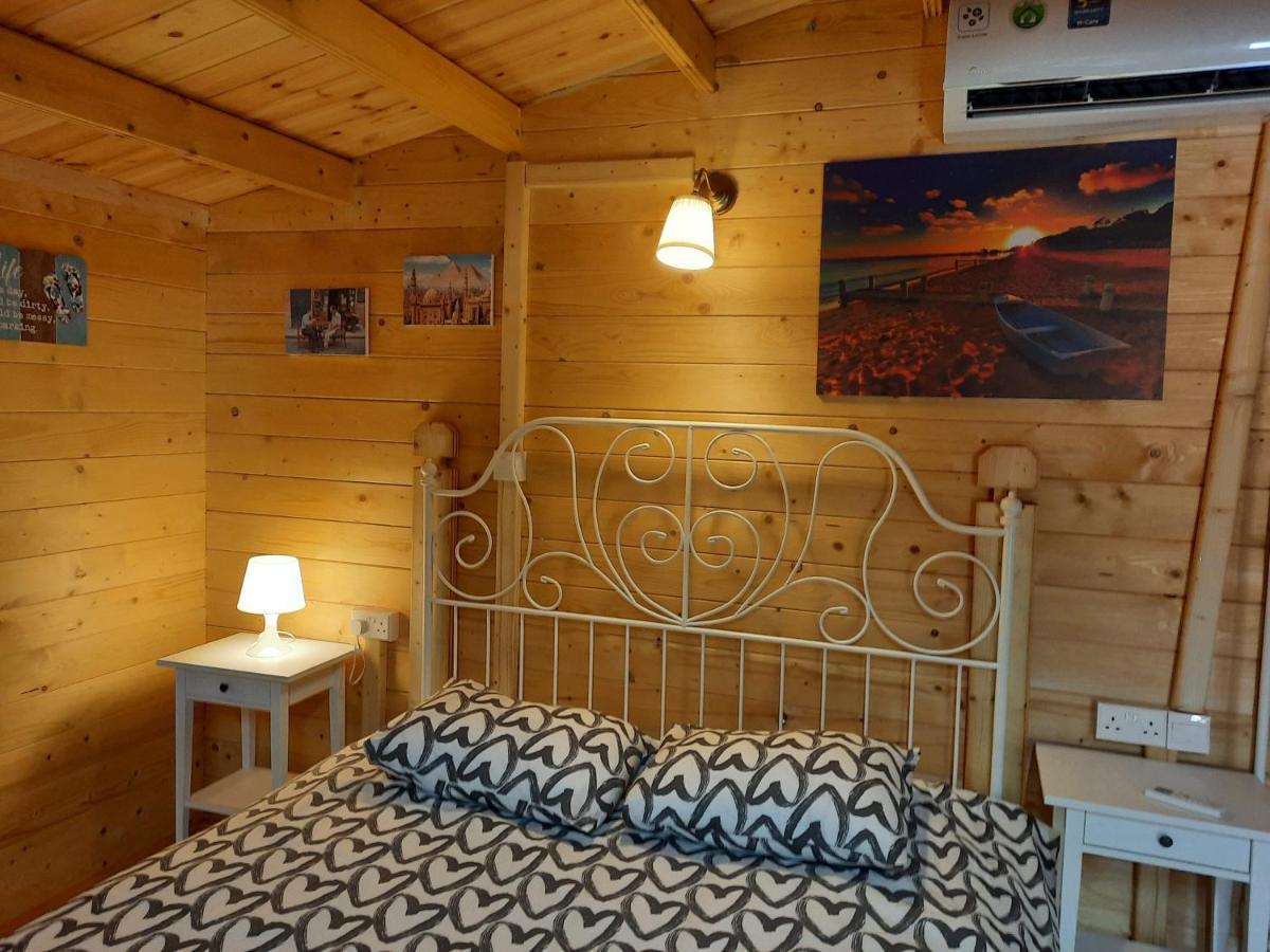 Cyprus Glamping Park Hotel Agios Theodoros Luaran gambar