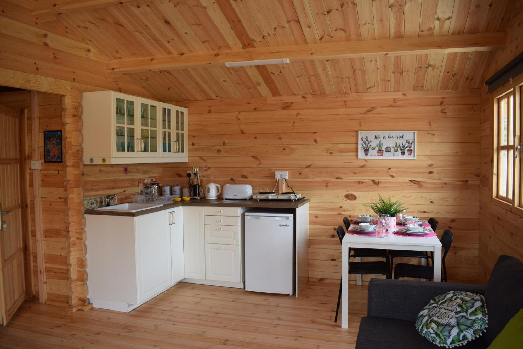 Cyprus Glamping Park Hotel Agios Theodoros Luaran gambar