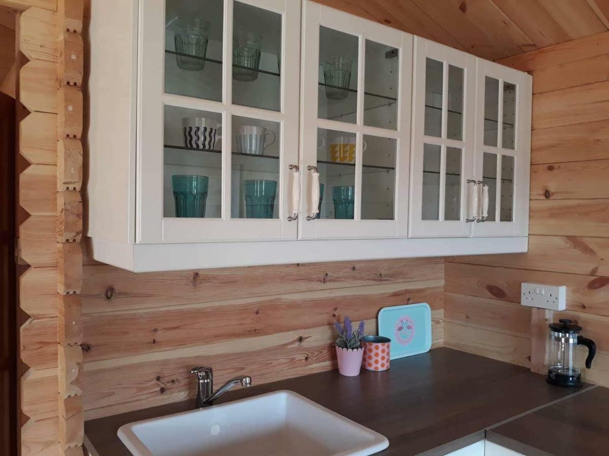 Cyprus Glamping Park Hotel Agios Theodoros Luaran gambar